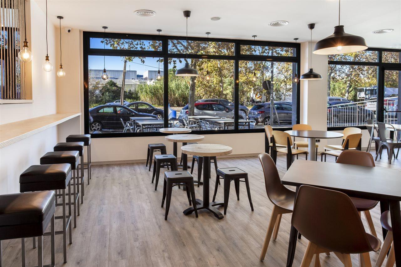 B&B Hotel Figueres Фигерас Экстерьер фото