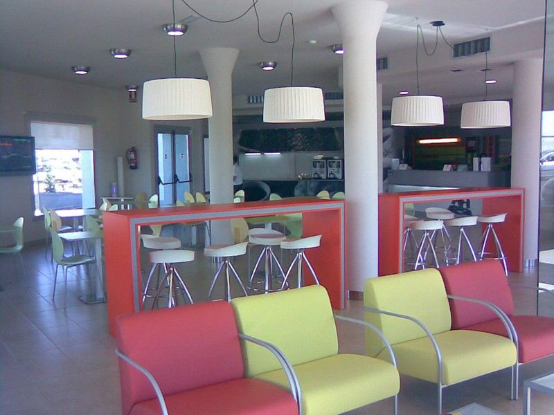 B&B Hotel Figueres Фигерас Экстерьер фото