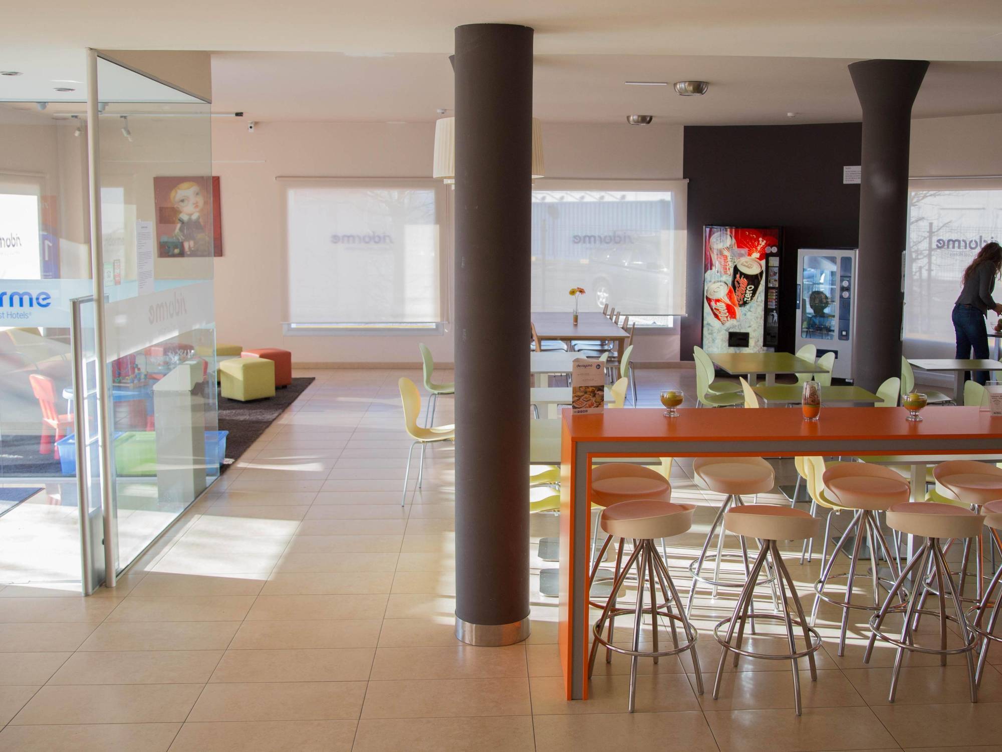 B&B Hotel Figueres Фигерас Экстерьер фото